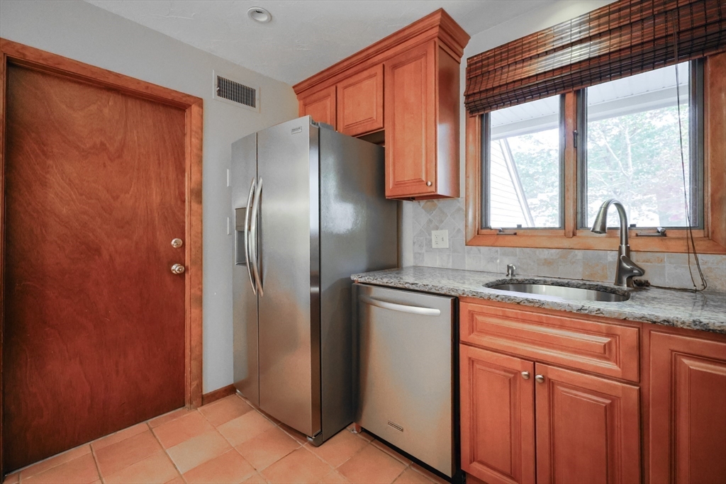 9 Appleton Common, Unit 9 Franklin, MA 02038 - Photo 14 of 32 Gallery Image 14