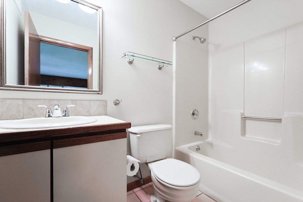 9 Appleton Common, Unit 9 Franklin, MA 02038 - Photo 19 of 32 Gallery Image 19