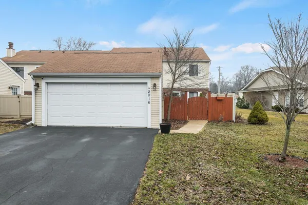 $239,900 | 2016 Laura Lane, Chesterton, IN 46304