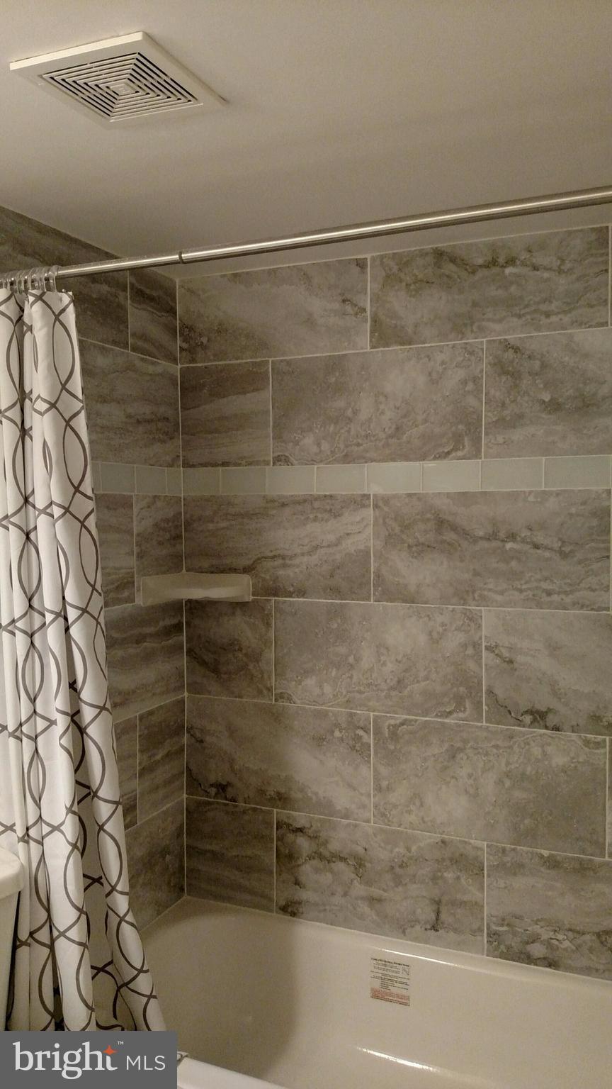5905 Kingsford Road, Unit 387 Springfield, VA 22152 - Photo 14 of 18 Bath
