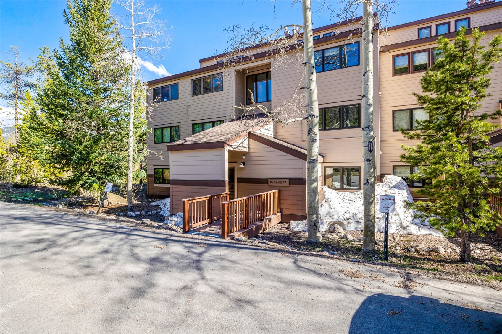 240 Tennis Club Road, Unit 1677 Keystone, CO 80435 - Photo 36 of 46 View of building exterior