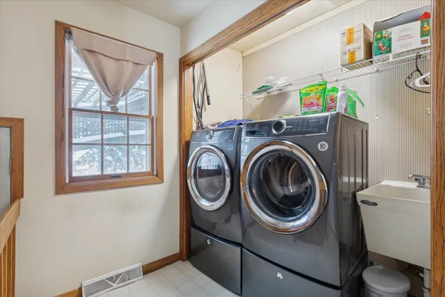 $295,500 | 709 West Beloit Street, Orfordville, WI 53576