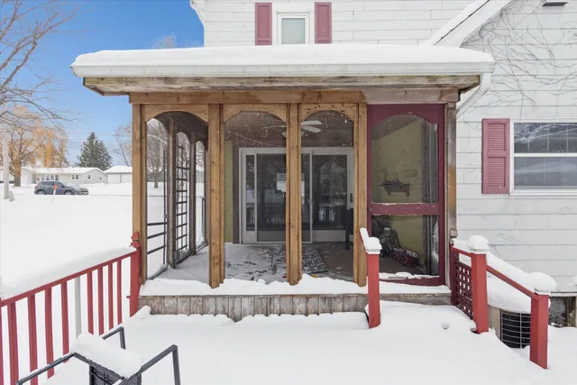 $295,500 | 709 West Beloit Street, Orfordville, WI 53576