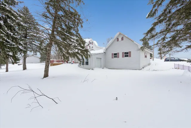 $295,500 | 709 West Beloit Street, Orfordville, WI 53576