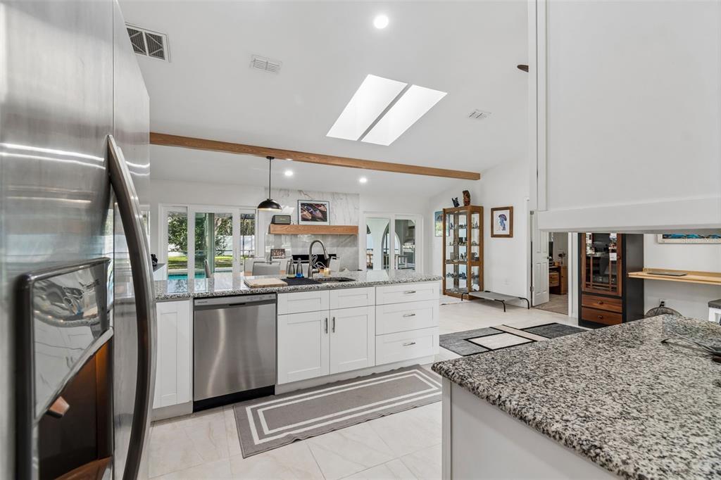 7995 Chaucer Drive Weeki Wachee, FL 34607 - Photo 9 of 82