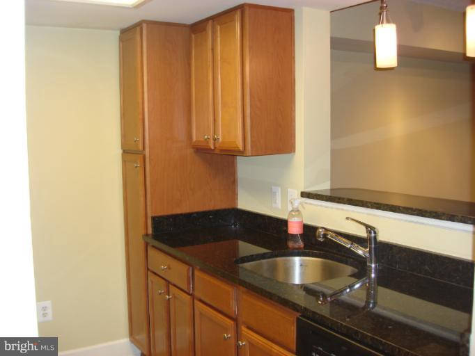 11800 Sunset Hills Road, Unit 410 Reston, VA 20190 - Photo 2 of 14 Kitchen