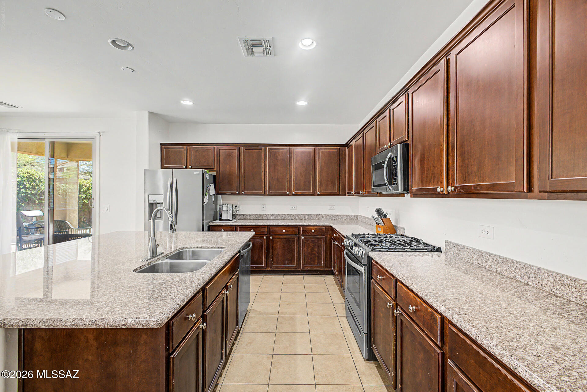726 South Desert Haven Road Vail, AZ 85641 - Photo 11 of 32 11 - Desert Haven