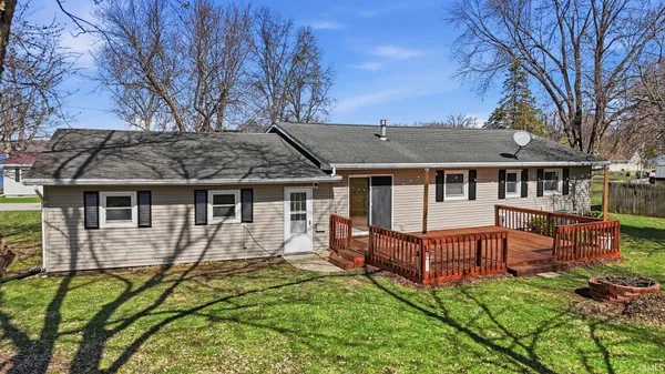 $225,000 | 607 West Neher Road, Silver Lake, IN 46982