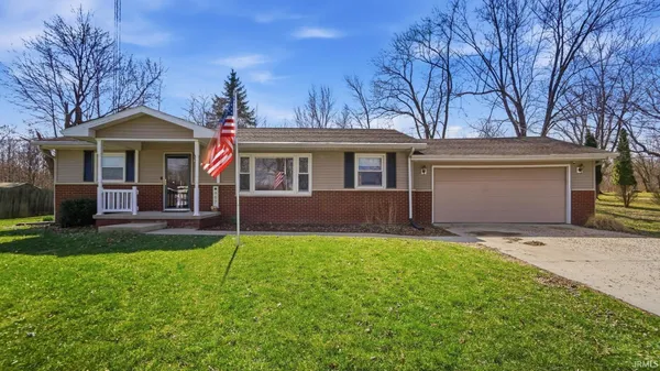 $225,000 | 607 West Neher Road, Silver Lake, IN 46982