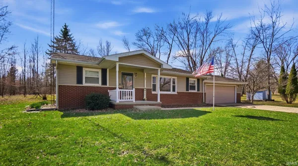 $225,000 | 607 West Neher Road, Silver Lake, IN 46982