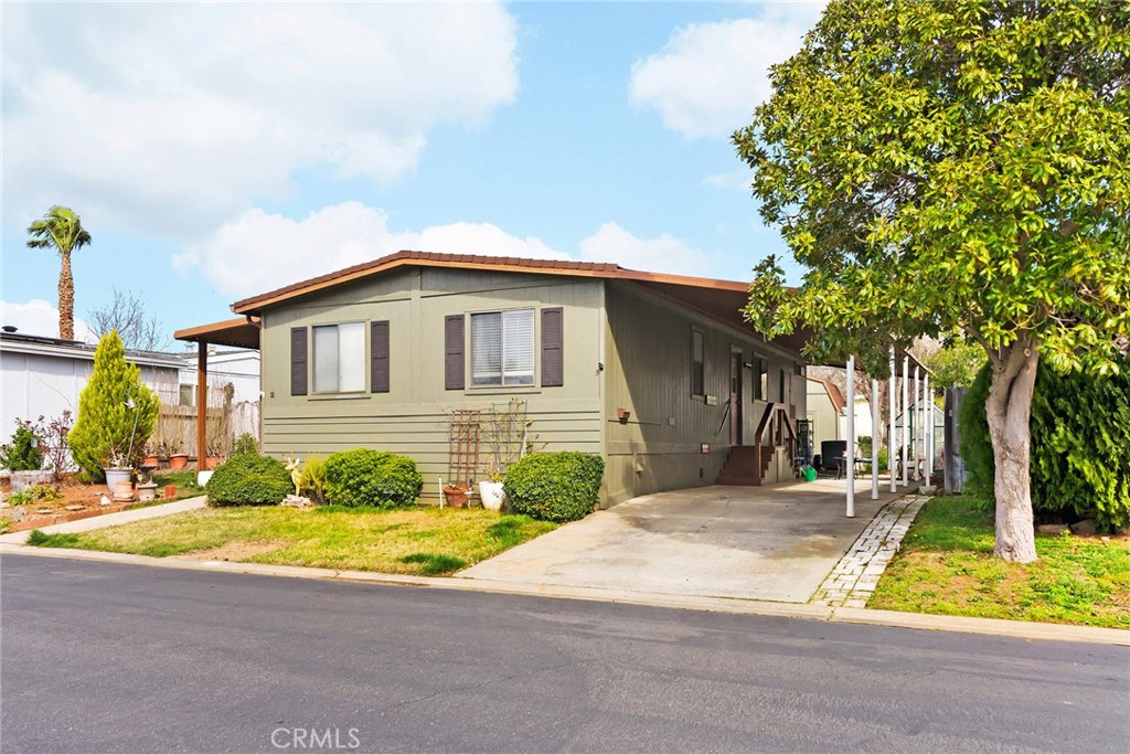 3835 Gardiner Ferry Road, Unit 2 Corning, CA 96021 - Photo 6 of 51 a front view of a house with a yard