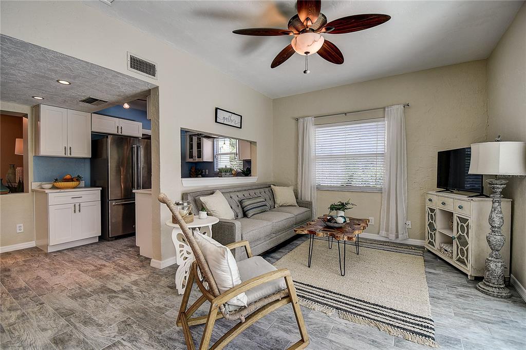 705 Sunset Cove Madeira Beach, FL 33708 - Photo 14 of 35 Gallery Image 14