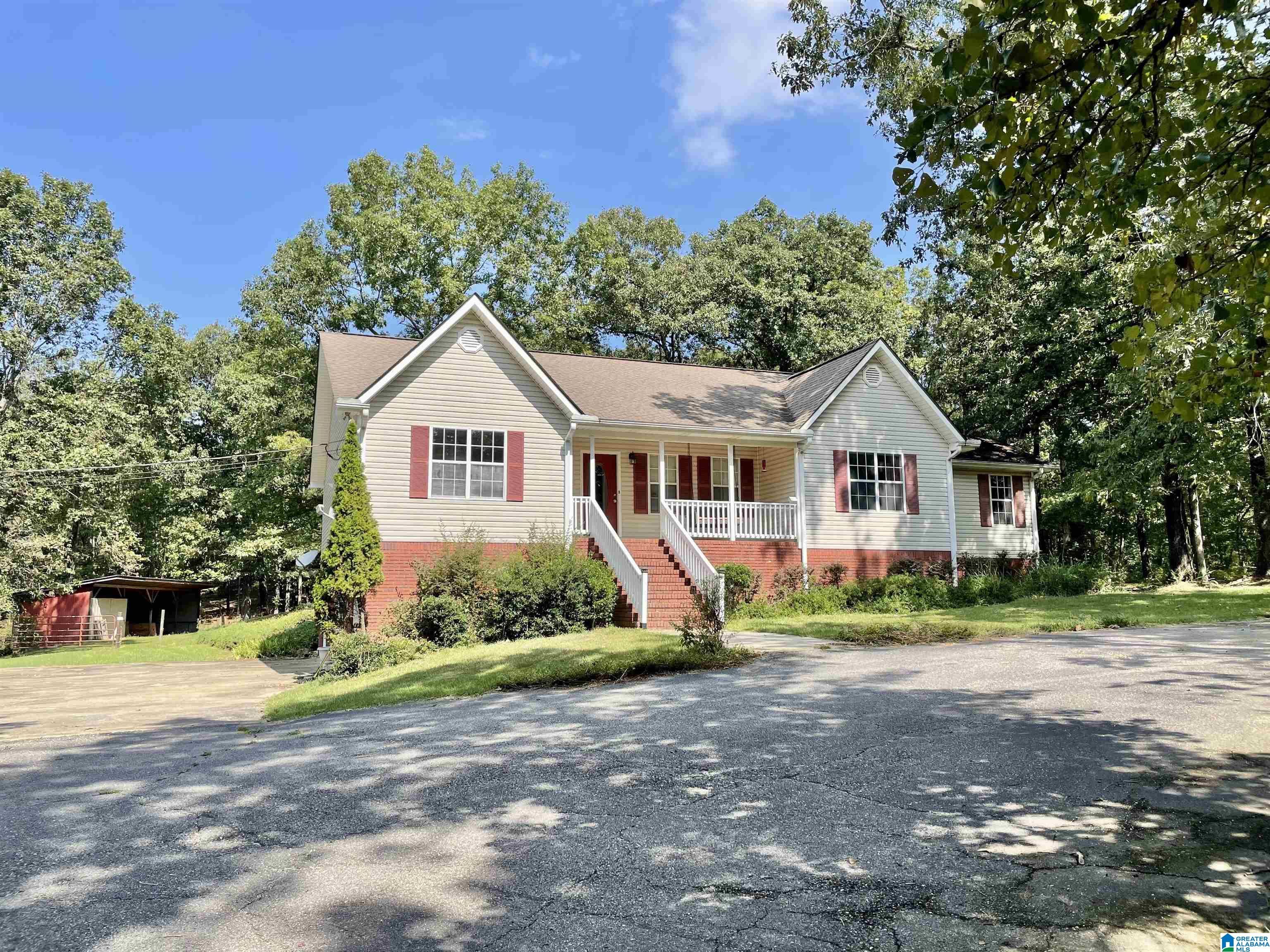 1367 Butler Road Alabaster, AL 35007 - Photo 2 of 33