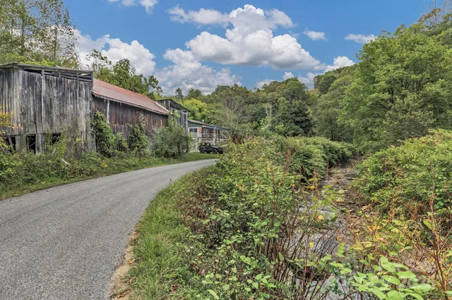 $360,000 | 200 Dry Branch Road, Marshall, NC 28753