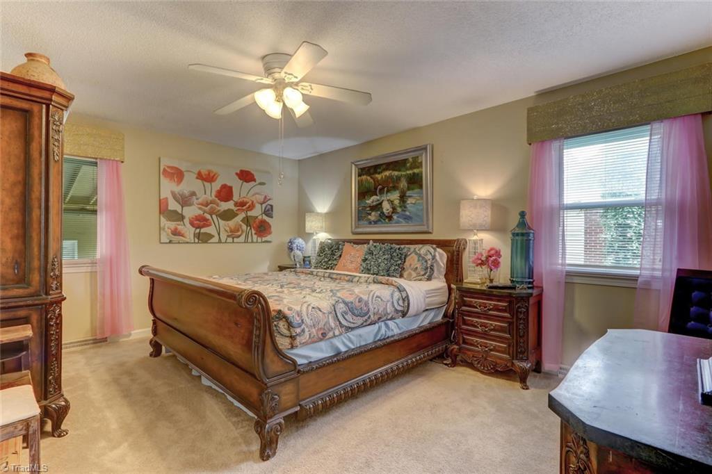 205 Guilford Road Jamestown, NC 27282 - Photo 11 of 25 Gallery Image 11