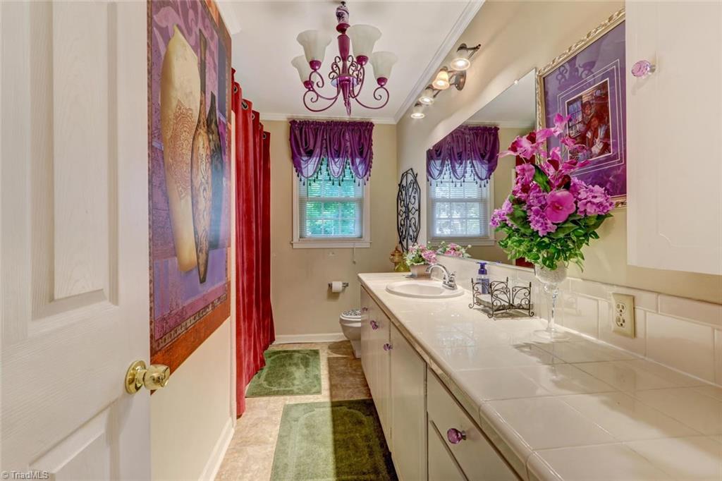 205 Guilford Road Jamestown, NC 27282 - Photo 18 of 25 Gallery Image 18