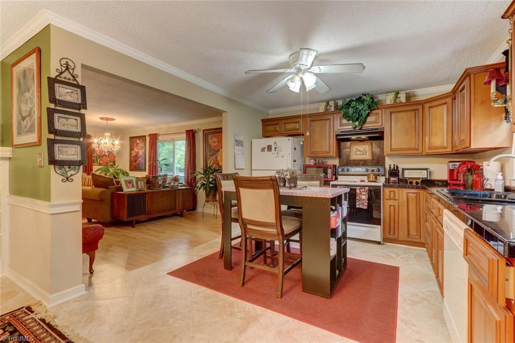 205 Guilford Road Jamestown, NC 27282 - Photo 7 of 25 Gallery Image 7