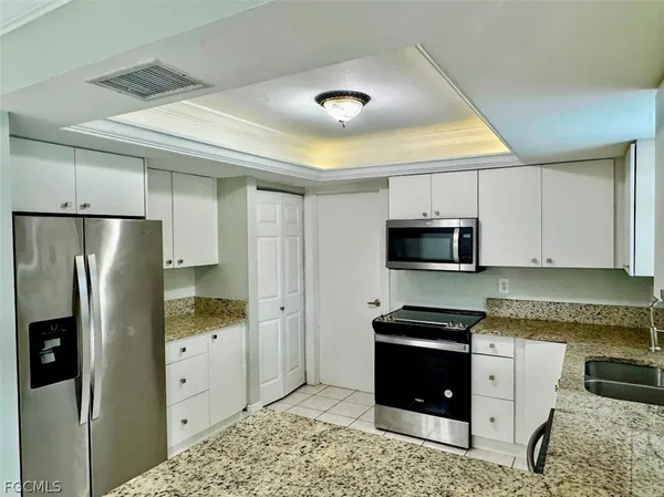 $2,250 | 233 South Cypress Street, LaBelle, FL 33935