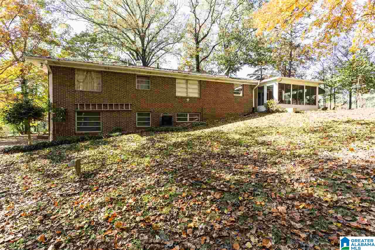 627 4th Avenue Pleasant Grove, AL 35127 - Photo 6 of 37
