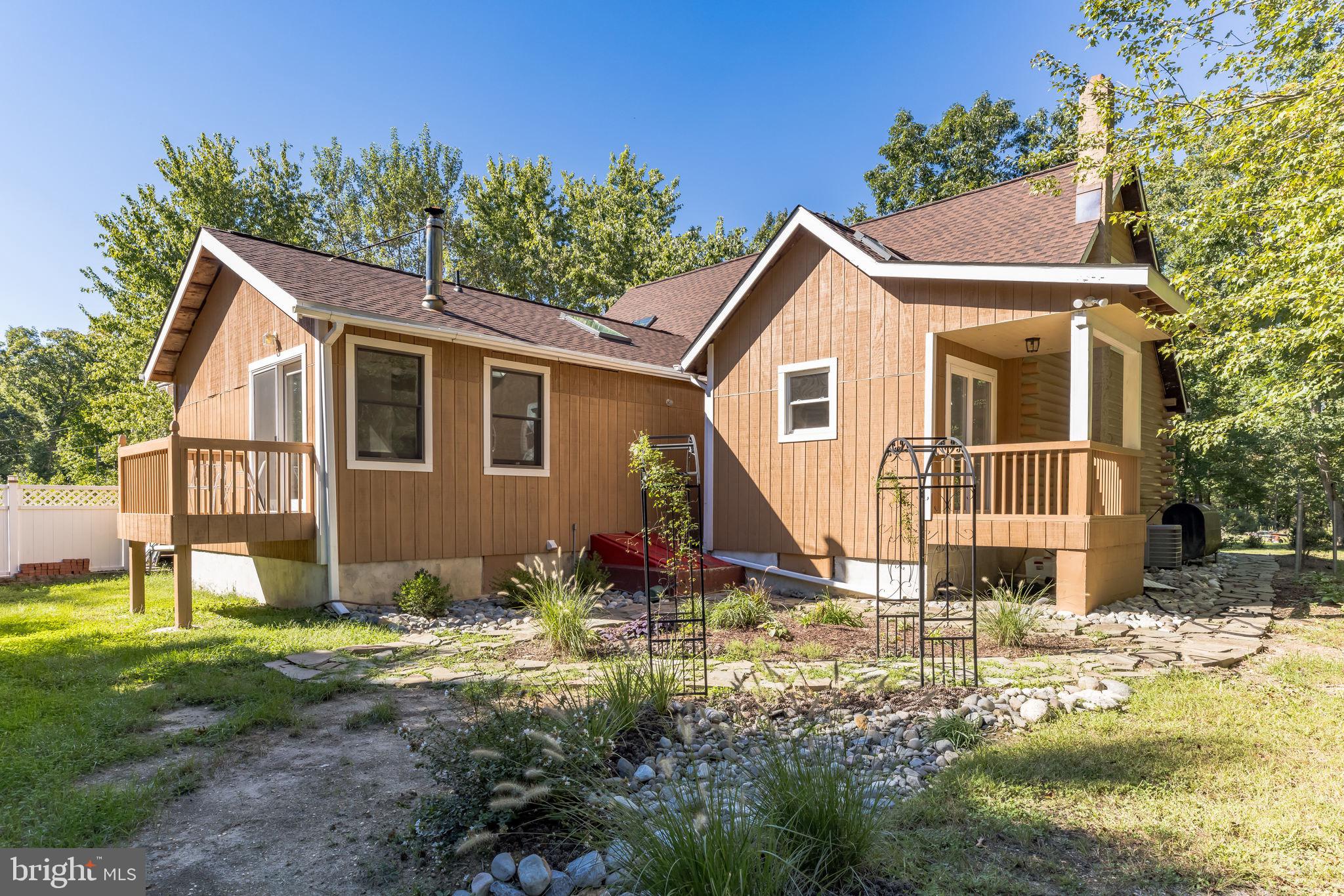 378 Crow Pond Road Elmer, NJ 08318 - Photo 3 of 46