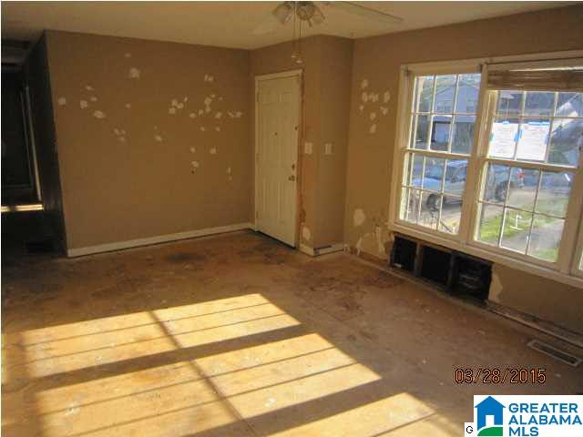2522 Shoemaker Street Birmingham, AL 35235 - Photo 4 of 20