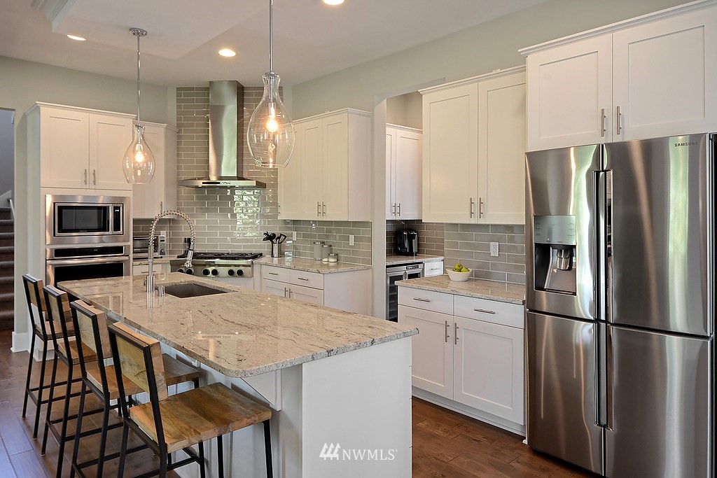 13908 174th Terrace Southeast Renton, WA 98059 - Photo 4 of 25 Gallery Image 4