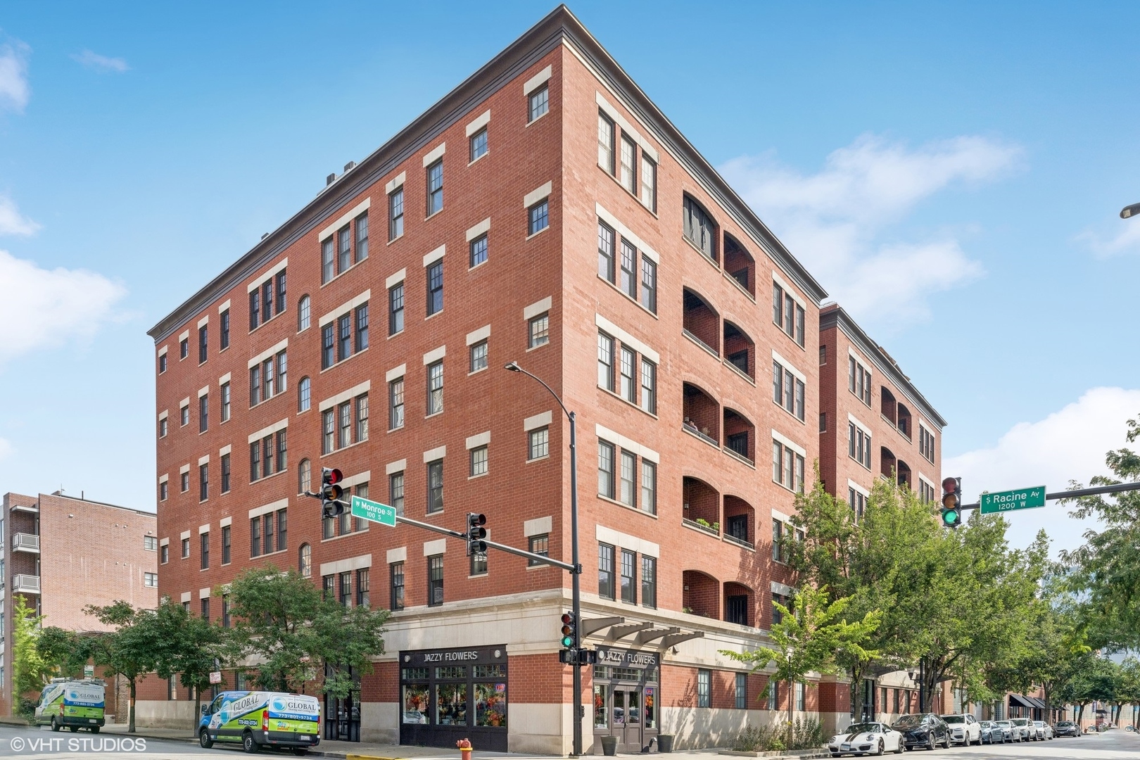 35 South Racine Avenue, Unit 4SW Chicago, IL 60607 - Photo 1 of 38 a front view of a building
