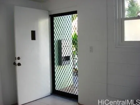 $1,300 | 2107 Lime Street, Unit B, Honolulu, HI 96826