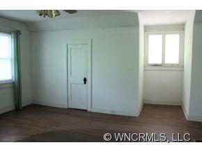 326 Erskine Road Tryon, NC 28782 - Photo 14 of 19