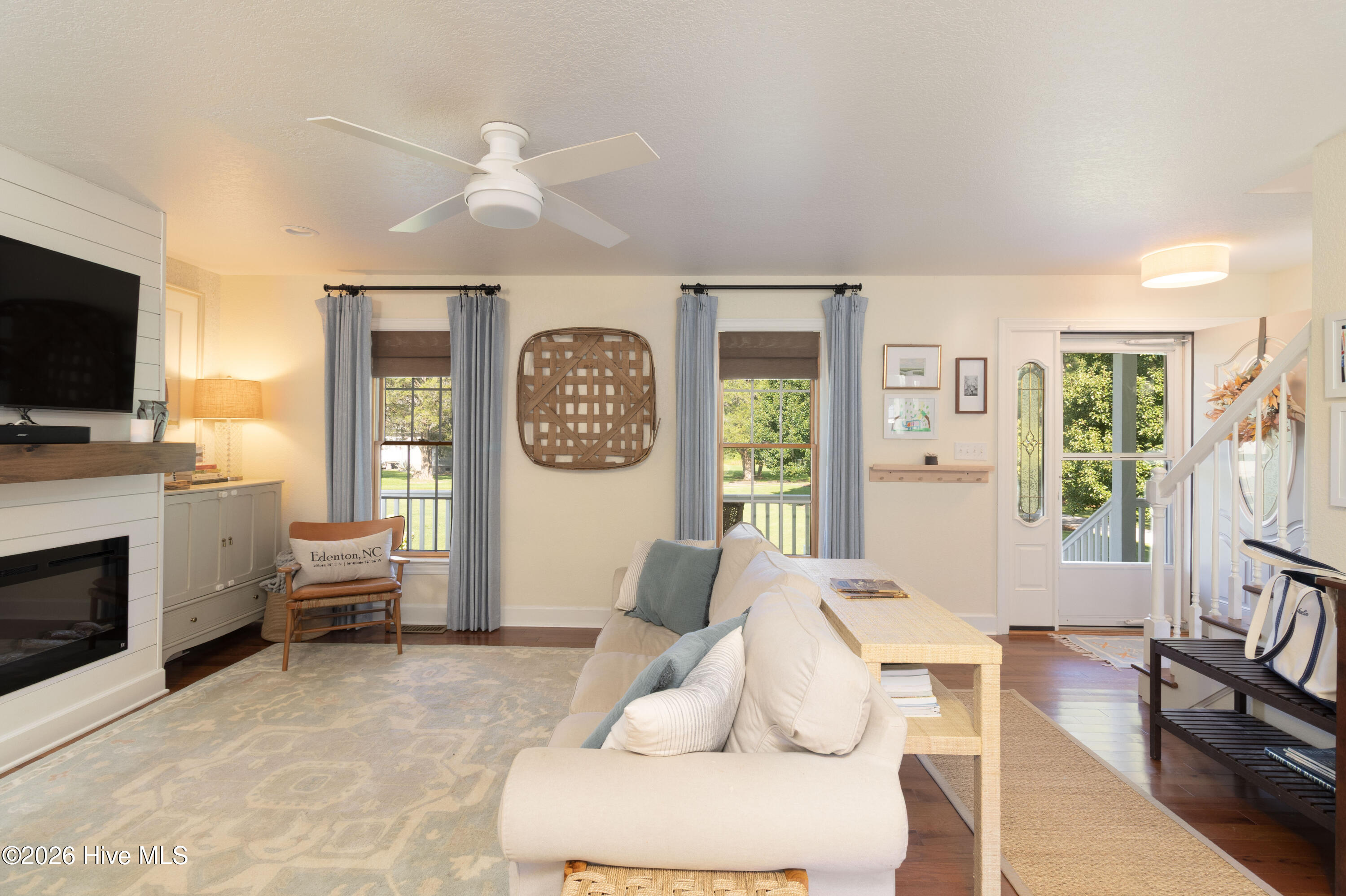 Living Rm