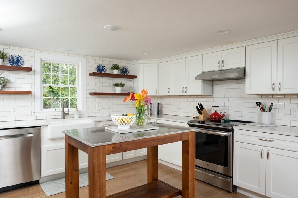 151 High Street Norwell, MA 02061 - Photo 7 of 38