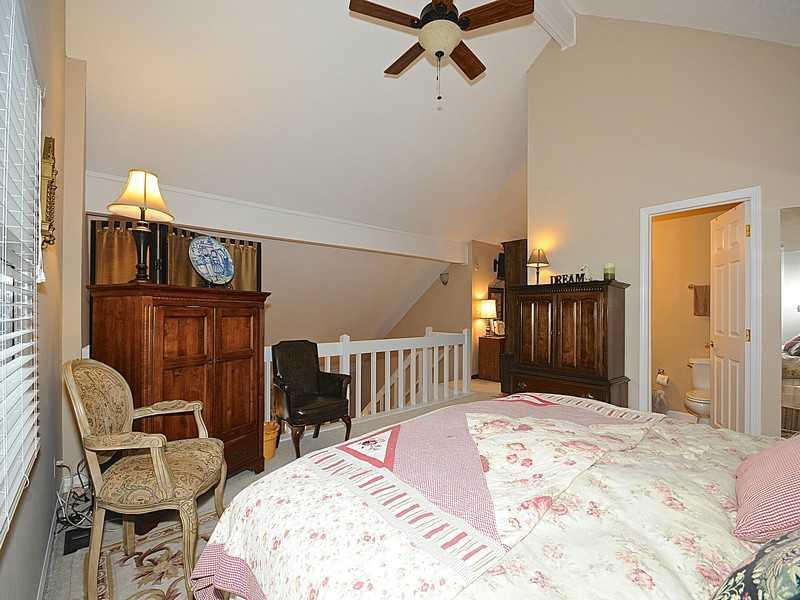 12547 Charing Cross Road Carmel, IN 46033 - Photo 18 of 24 Gallery Image 18