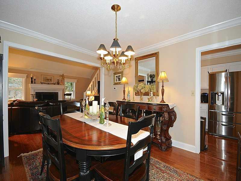 12547 Charing Cross Road Carmel, IN 46033 - Photo 9 of 24 Gallery Image 9