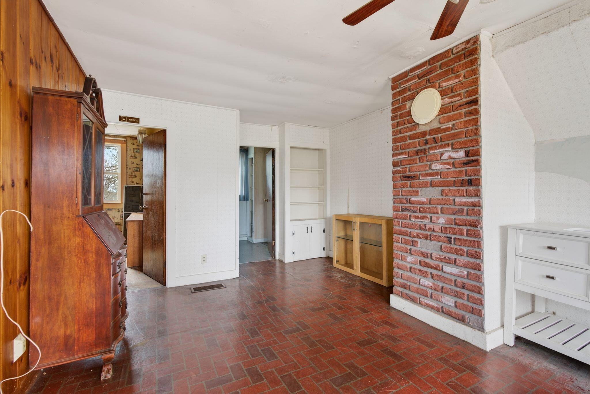 843 Upper Street Turner, ME 04282 - Photo 13 of 40 Interior