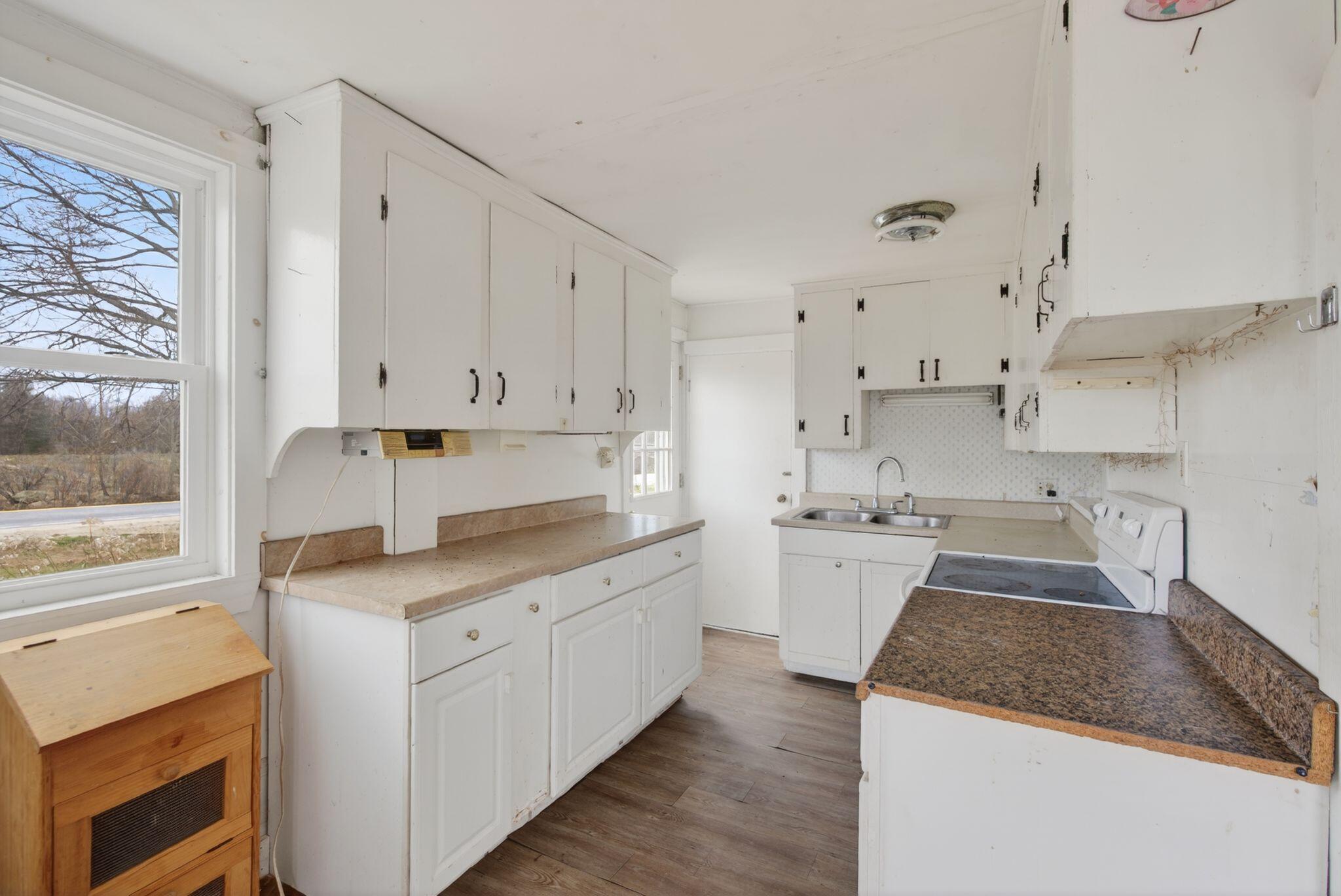 843 Upper Street Turner, ME 04282 - Photo 14 of 40 Interior