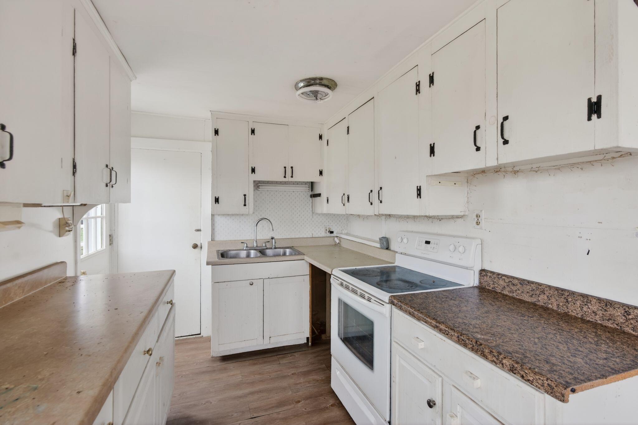 843 Upper Street Turner, ME 04282 - Photo 15 of 40 Interior