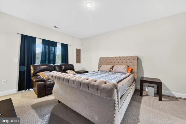 $570,000 | 15296 Westham Court, Haymarket, VA 20169