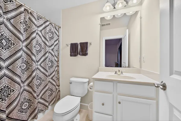 $570,000 | 15296 Westham Court, Haymarket, VA 20169