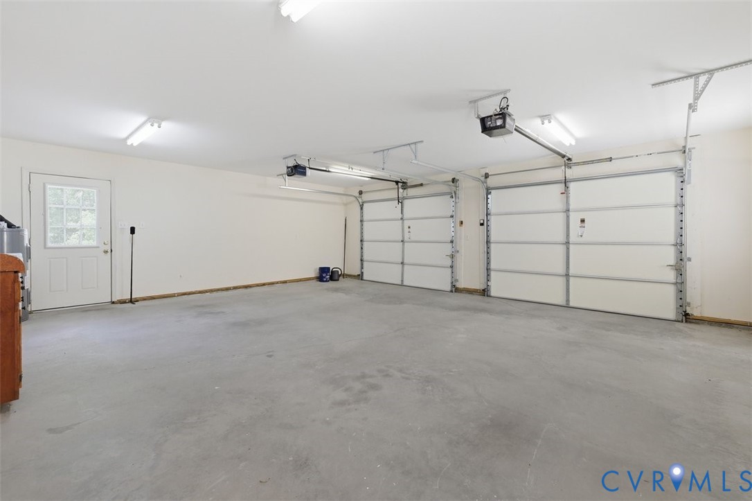 18501 Branders Bridge Road Colonial Heights, VA 23834 - Photo 28 of 43 a view of a garage