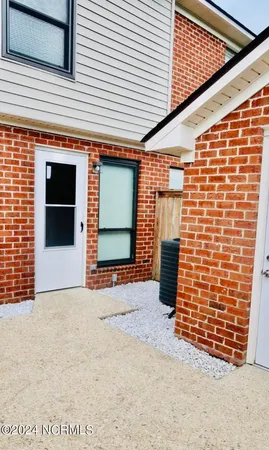 $1,200 | 19 Upton Ct Drive, Greenville, NC 27858