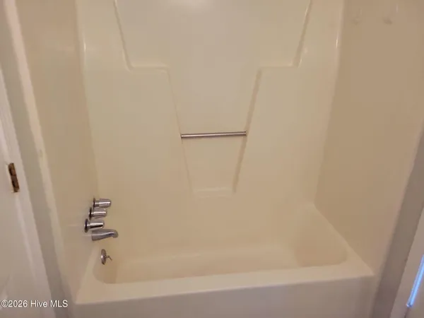 $1,200 | 19 Upton Ct Drive, Greenville, NC 27858