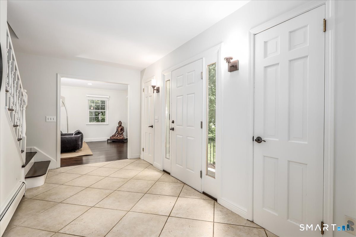 12 Saddle Ridge Road New Milford, CT 06776 - Photo 2 of 25