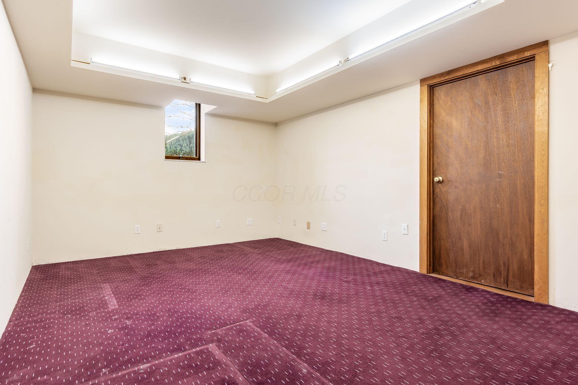803 Old Farm Road Columbus, OH 43213 - Photo 64 of 97 Second Office