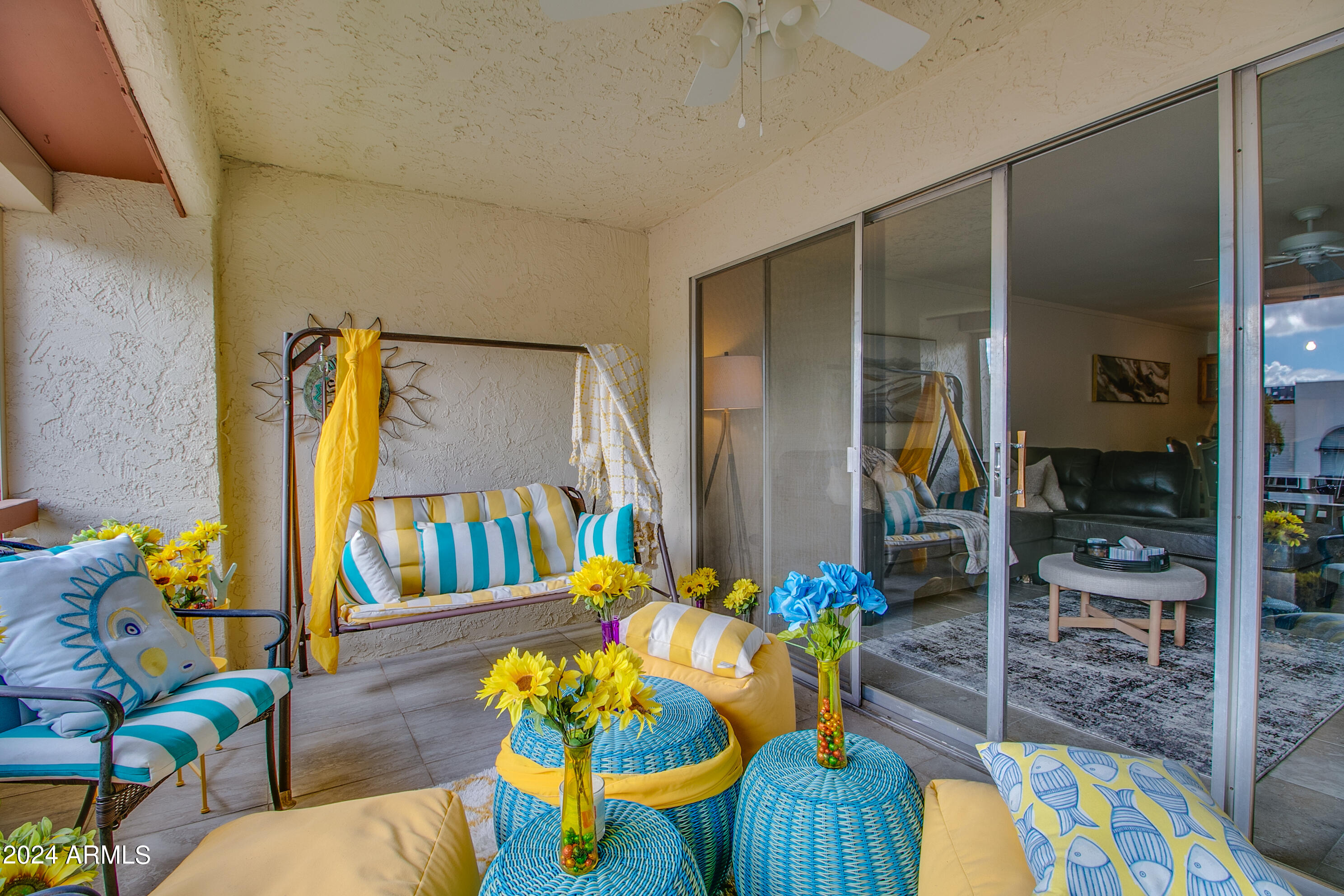 7625 East Camelback Road, Unit 252B Scottsdale, AZ 85251 - Photo 17 of 26 a living room filled with furniture
