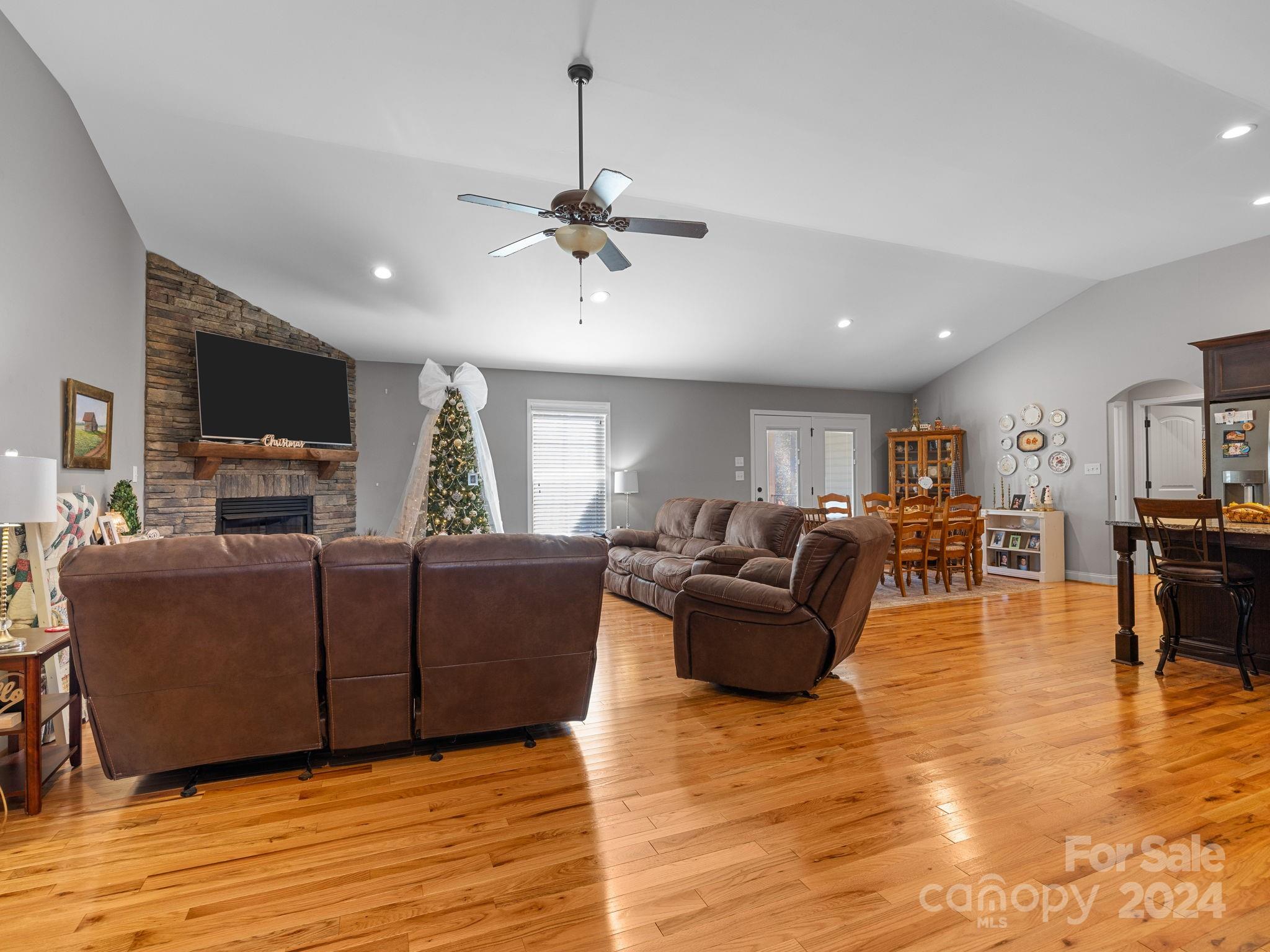 118 Heartleaf Way Chesnee, SC 29323 - Photo 13 of 43 Gallery Image 13