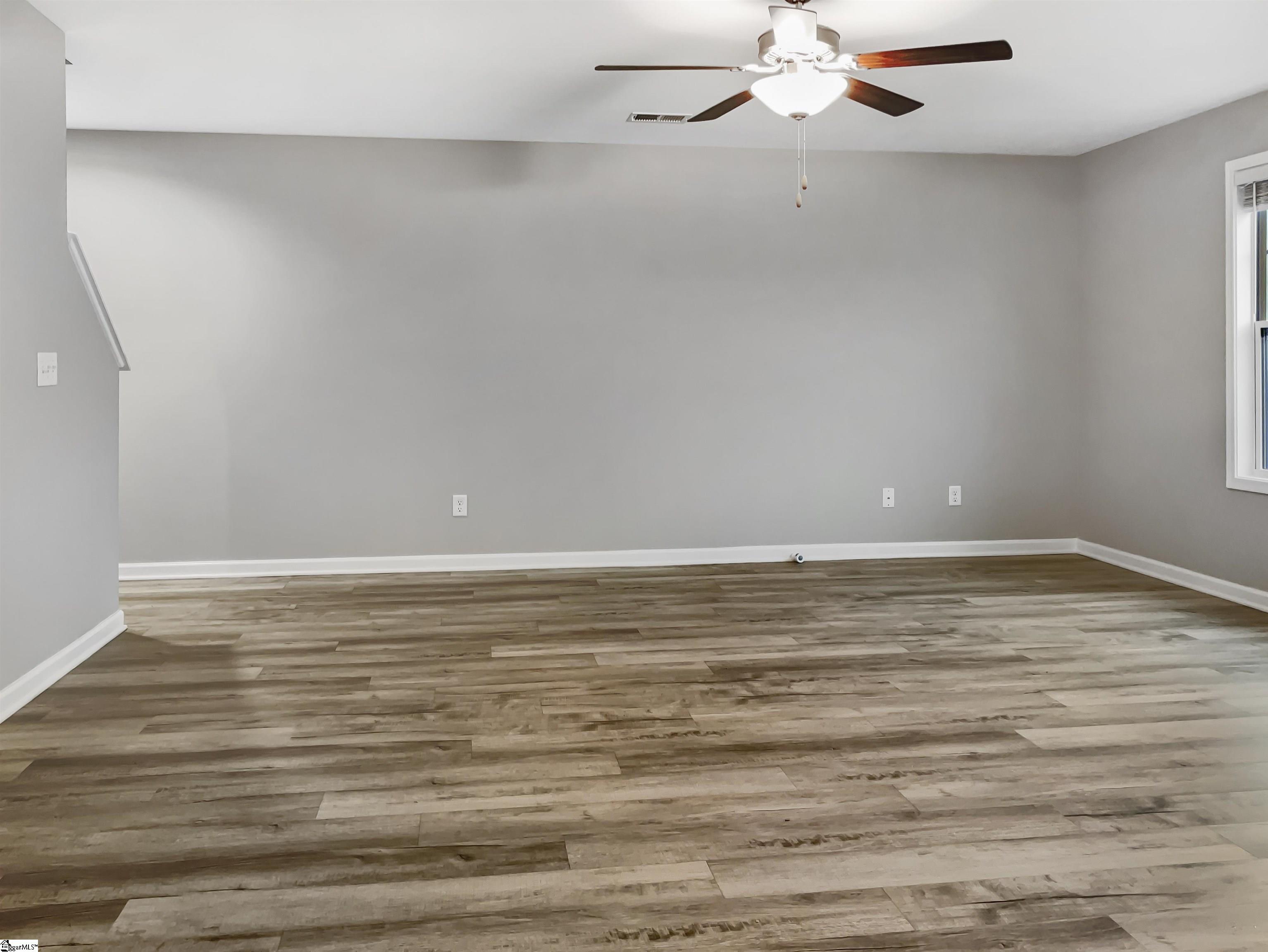 227 Icebow Road Fountain Inn, SC 29644 - Photo 3 of 24