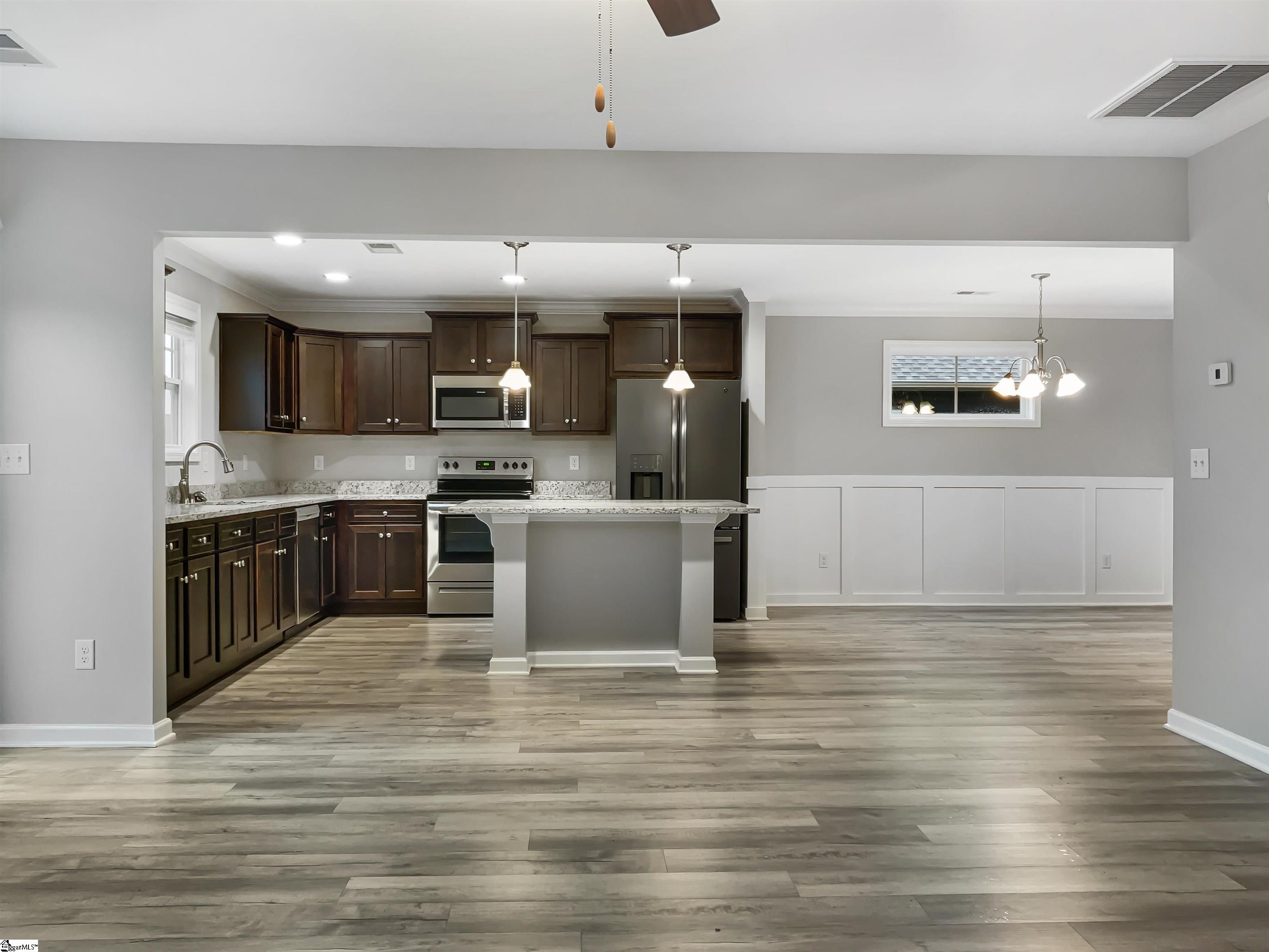 227 Icebow Road Fountain Inn, SC 29644 - Photo 7 of 24