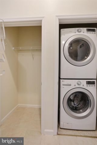 $388,000 | 309 Holland Lane, Unit 136, Alexandria, VA 22314