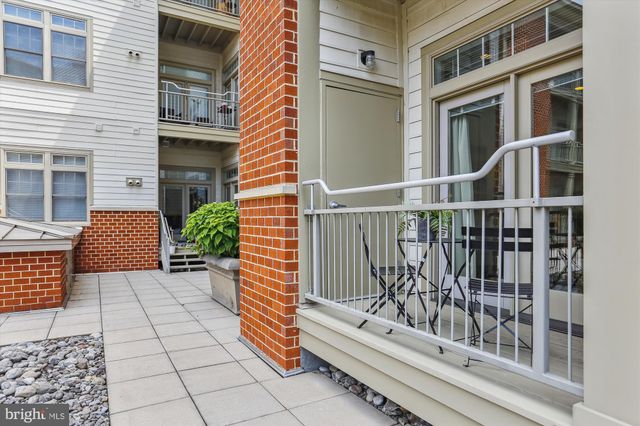 $388,000 | 309 Holland Lane, Unit 136, Alexandria, VA 22314