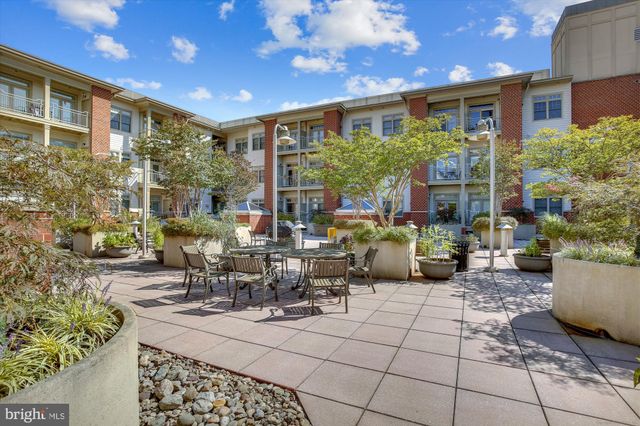 $388,000 | 309 Holland Lane, Unit 136, Alexandria, VA 22314